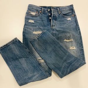 Levi’s Wedgie Icon Ripped Straight Leg